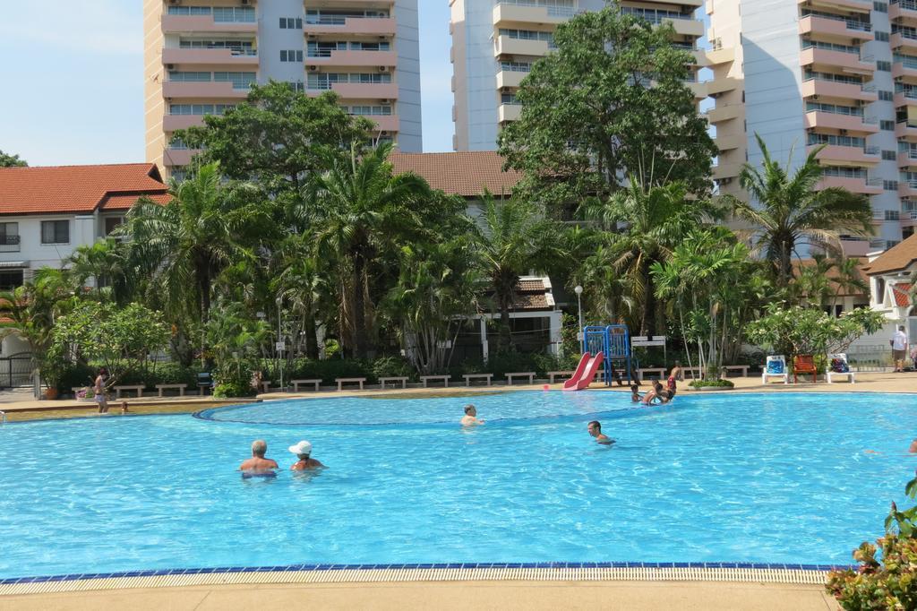 View Talay 1B Apartments Pattaya Eksteriør bilde
